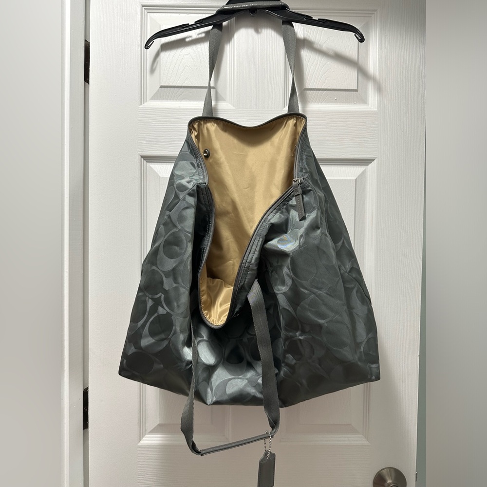 Coach Getaway Weekender Gray Signature Nylon Tote - Picture 7 of 8